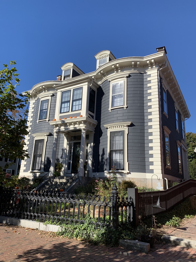 House in the McIntire District in Salem